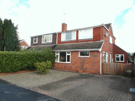 5 Bedroom Semi-Detac...